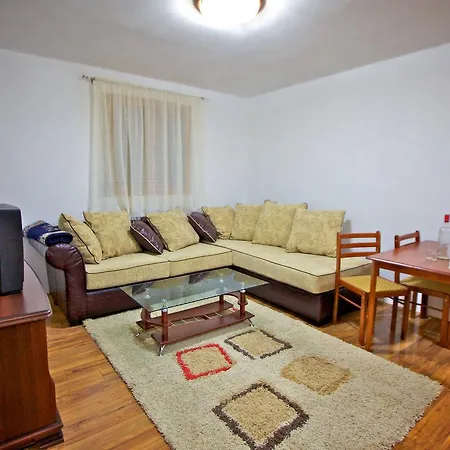 Apartment Bsd *